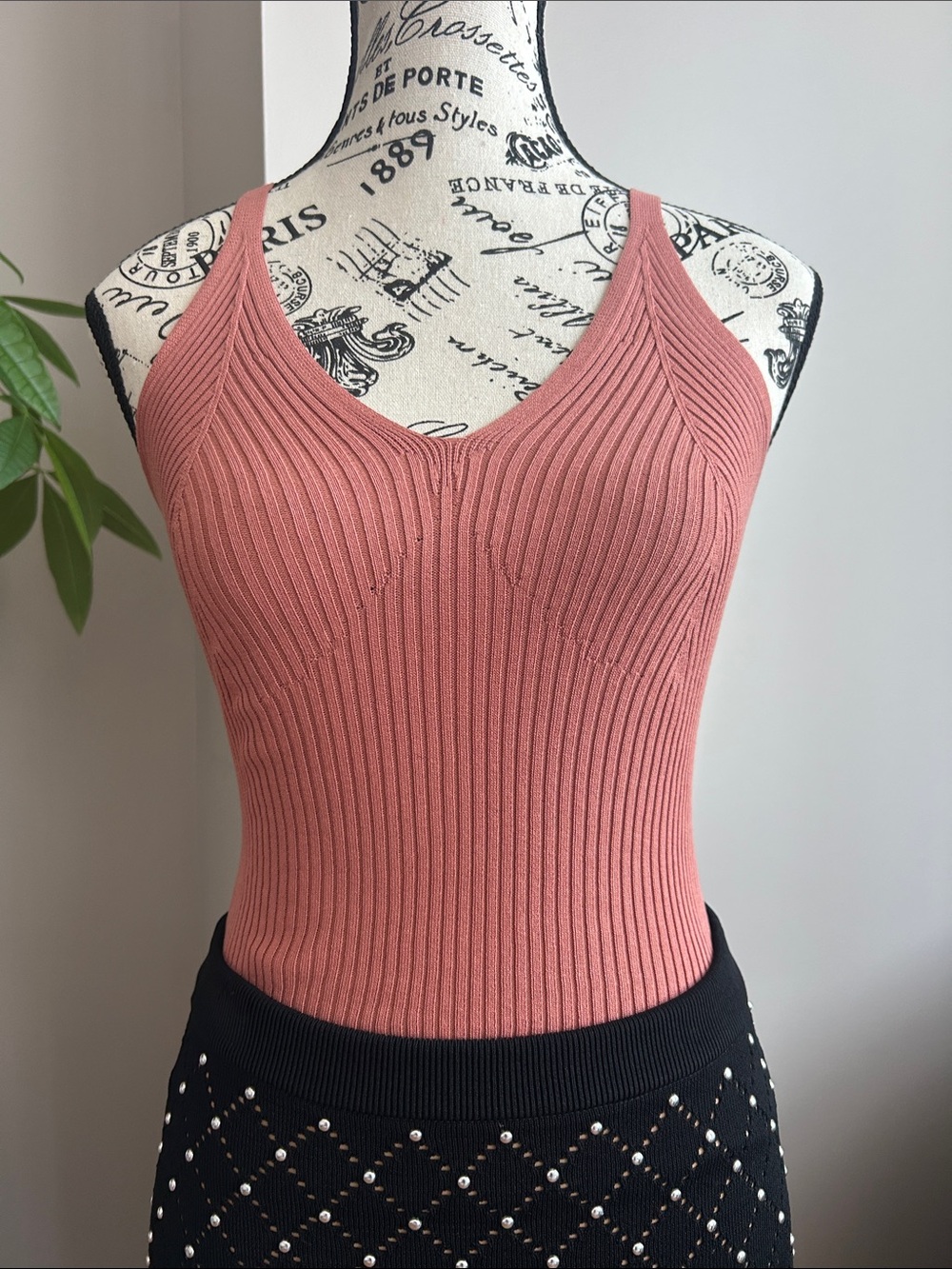 The Work Shop Sienna Ribbed V-Neck Knit Tank (S)